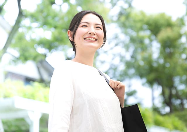 女性